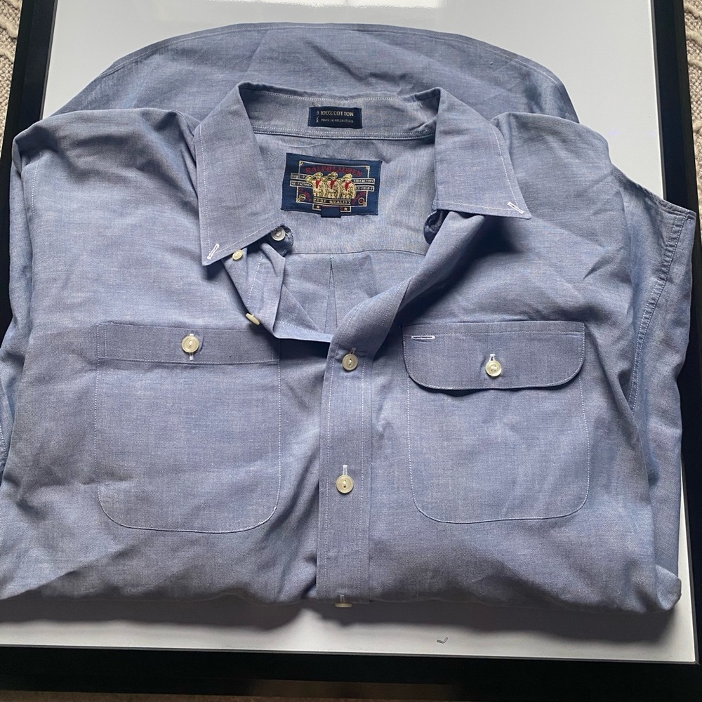 Men’s Ralph Lauren Button Up Shirt Size: M